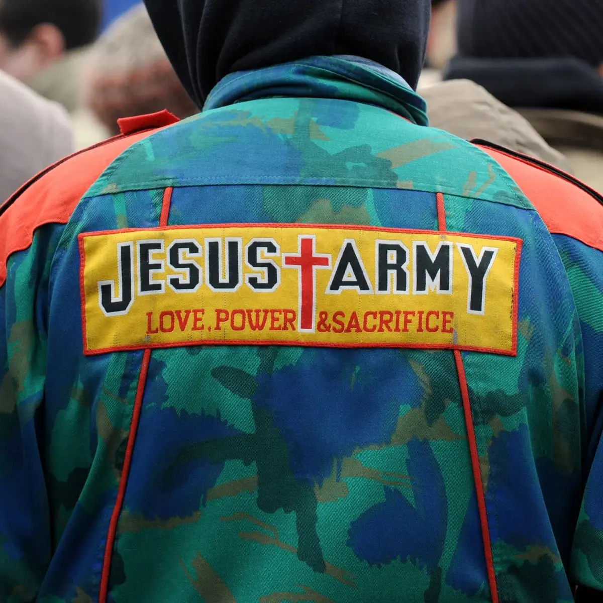 深入《耶稣军邪教内部》：揭秘信仰背后的黑暗与挣扎，一部令人窒息的纪录片